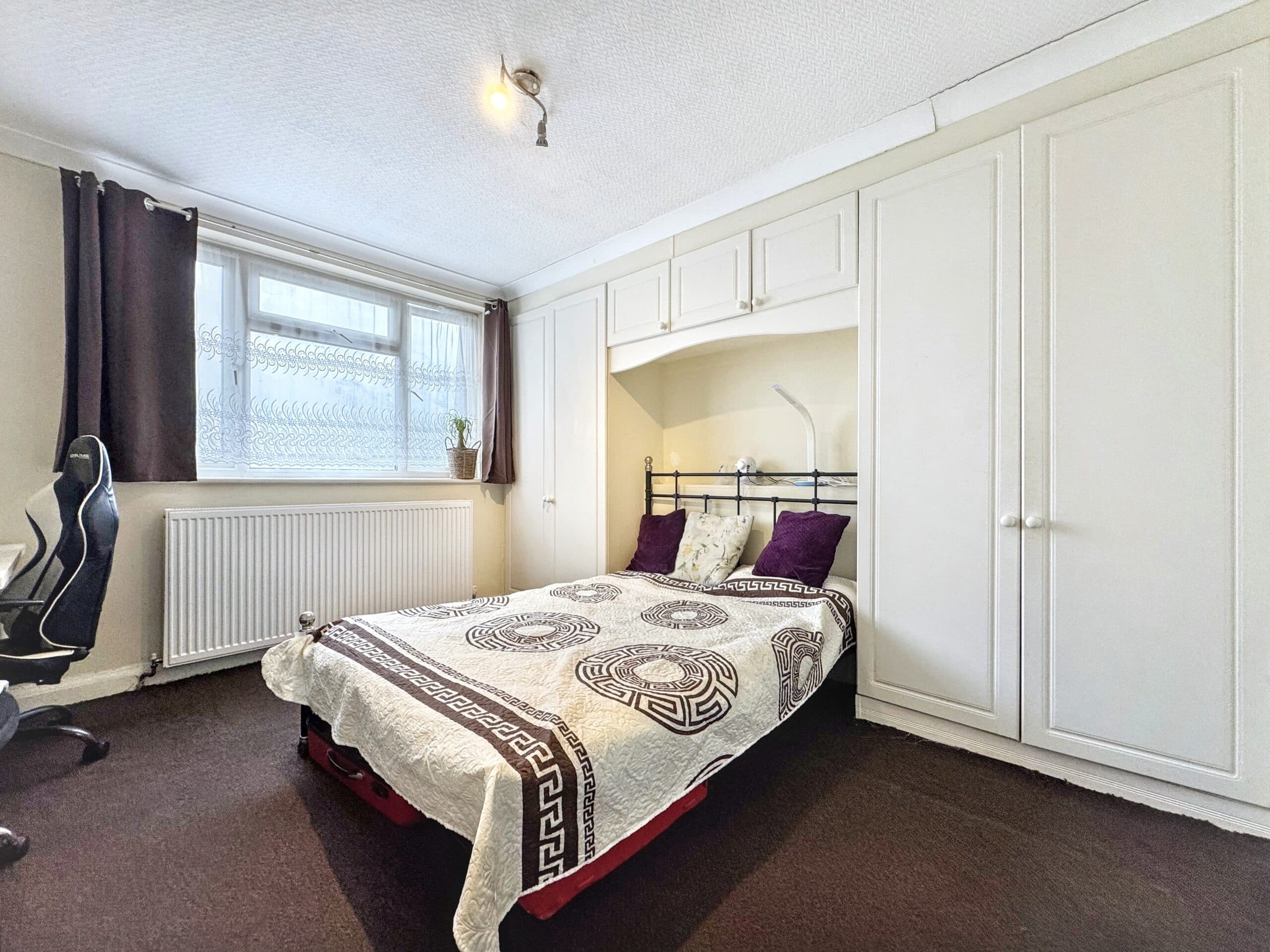 Stonegrove, Edgware, HA8