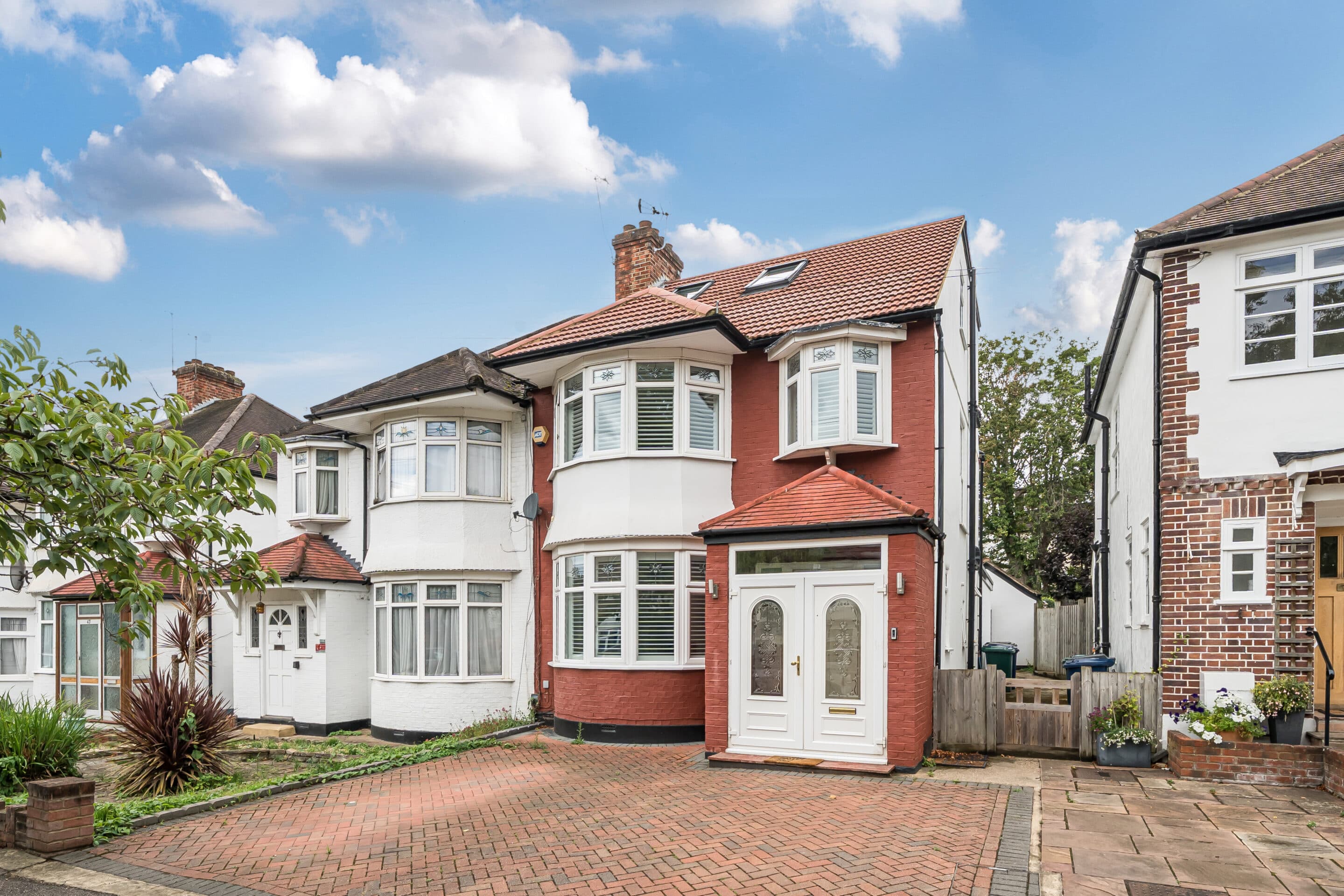 Brook Avenue, Edgware, HA8