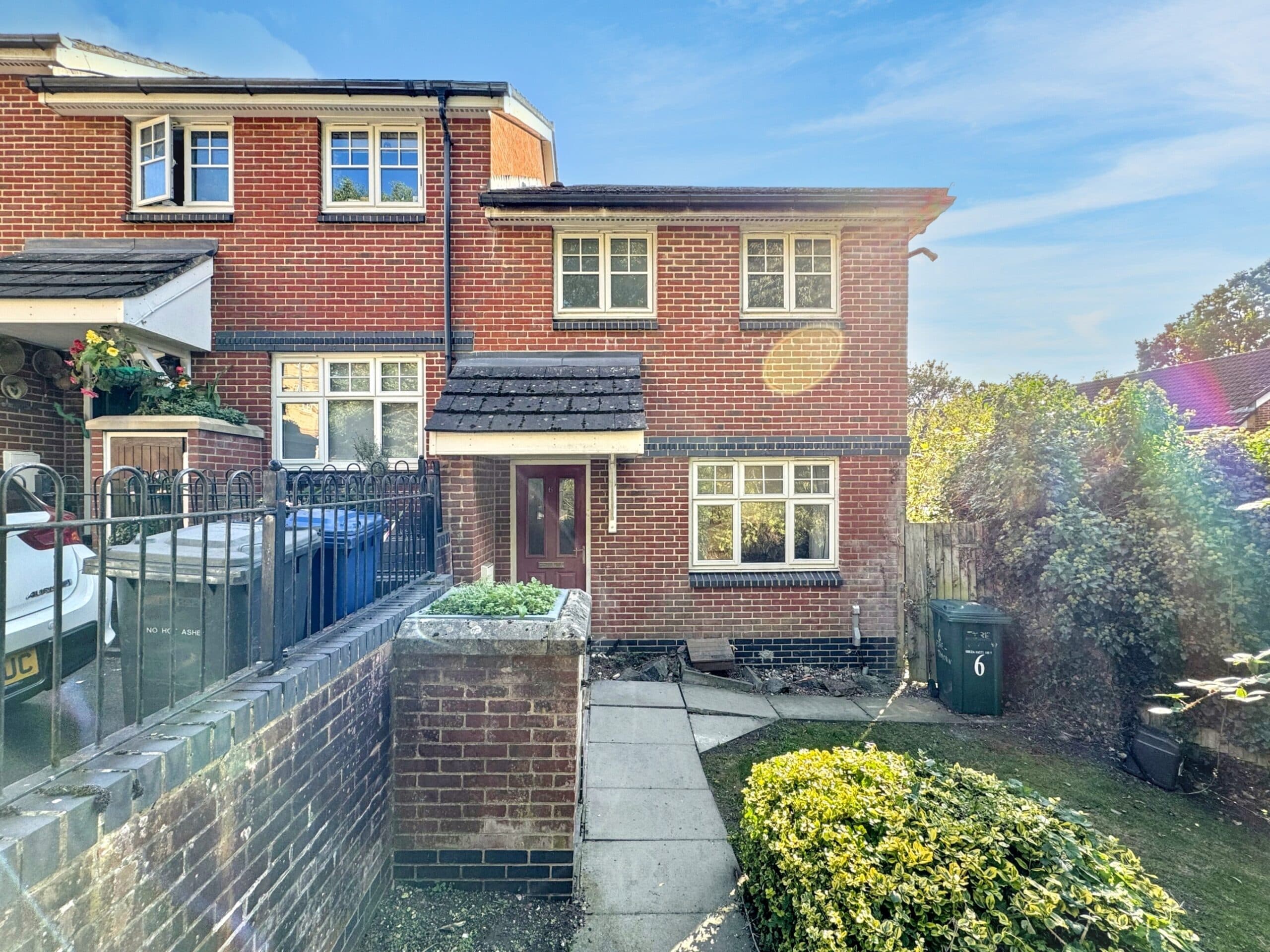 Firethorn Close, Edgware, HA8