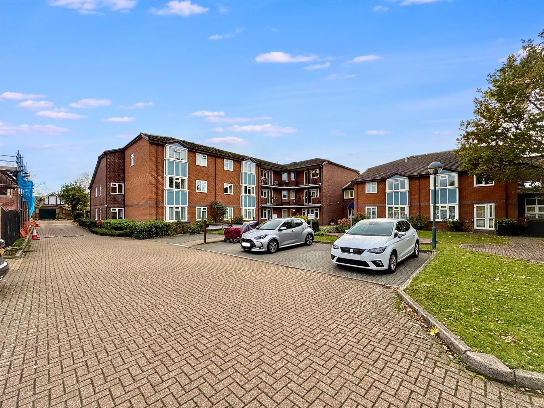 Furzehill Road, Fairbanks Lodge Furzehill Road, WD6