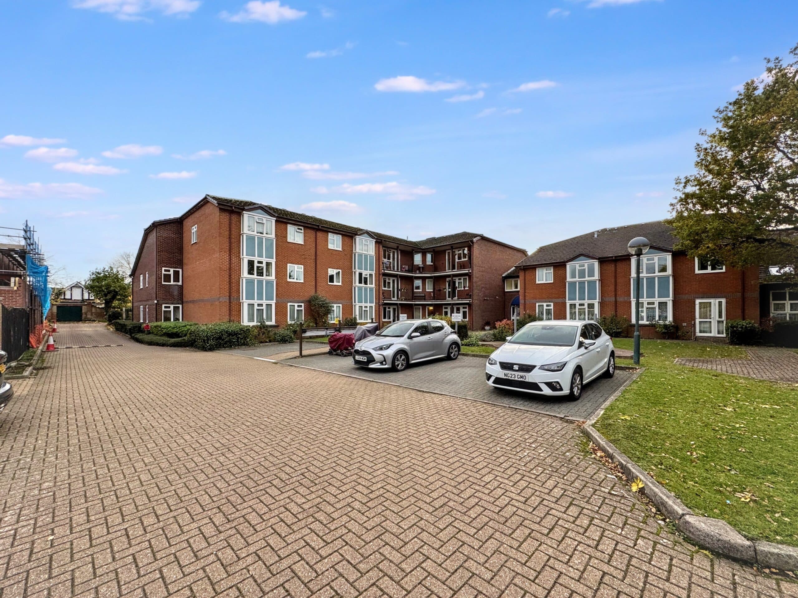 Furzehill Road, Fairbanks Lodge Furzehill Road, WD6