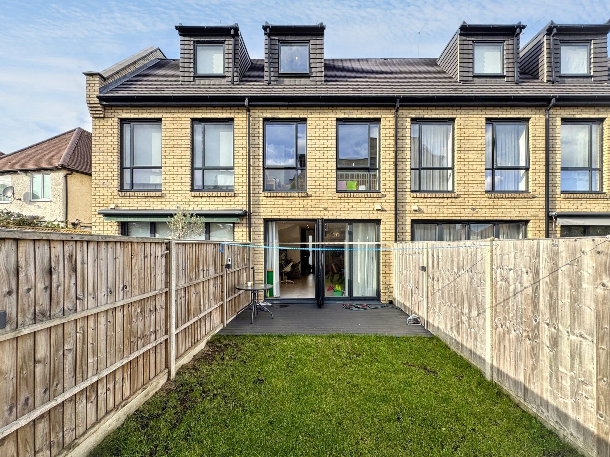 Bacon Lane, Edgware, HA8