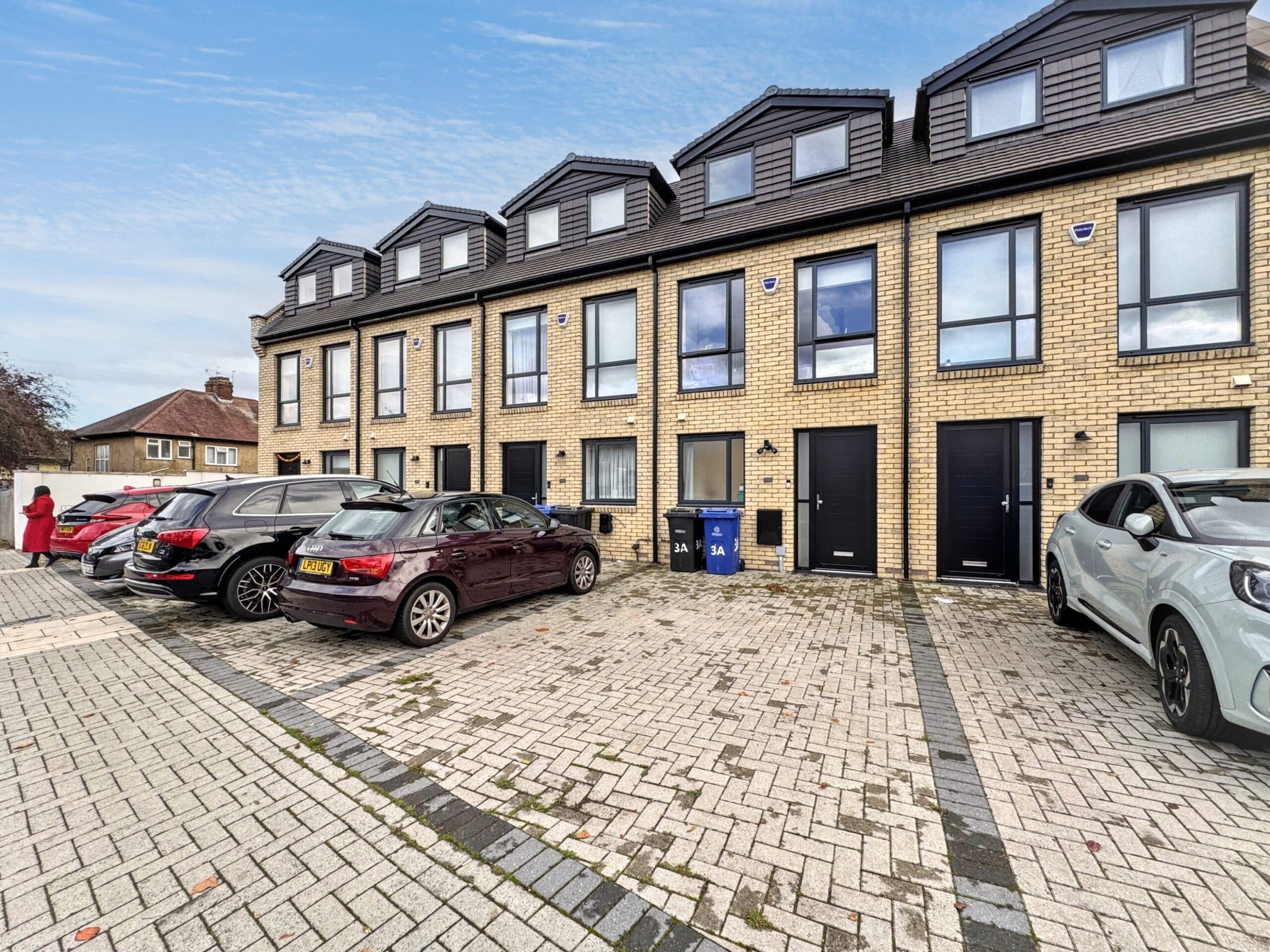 Bacon Lane, Edgware, HA8