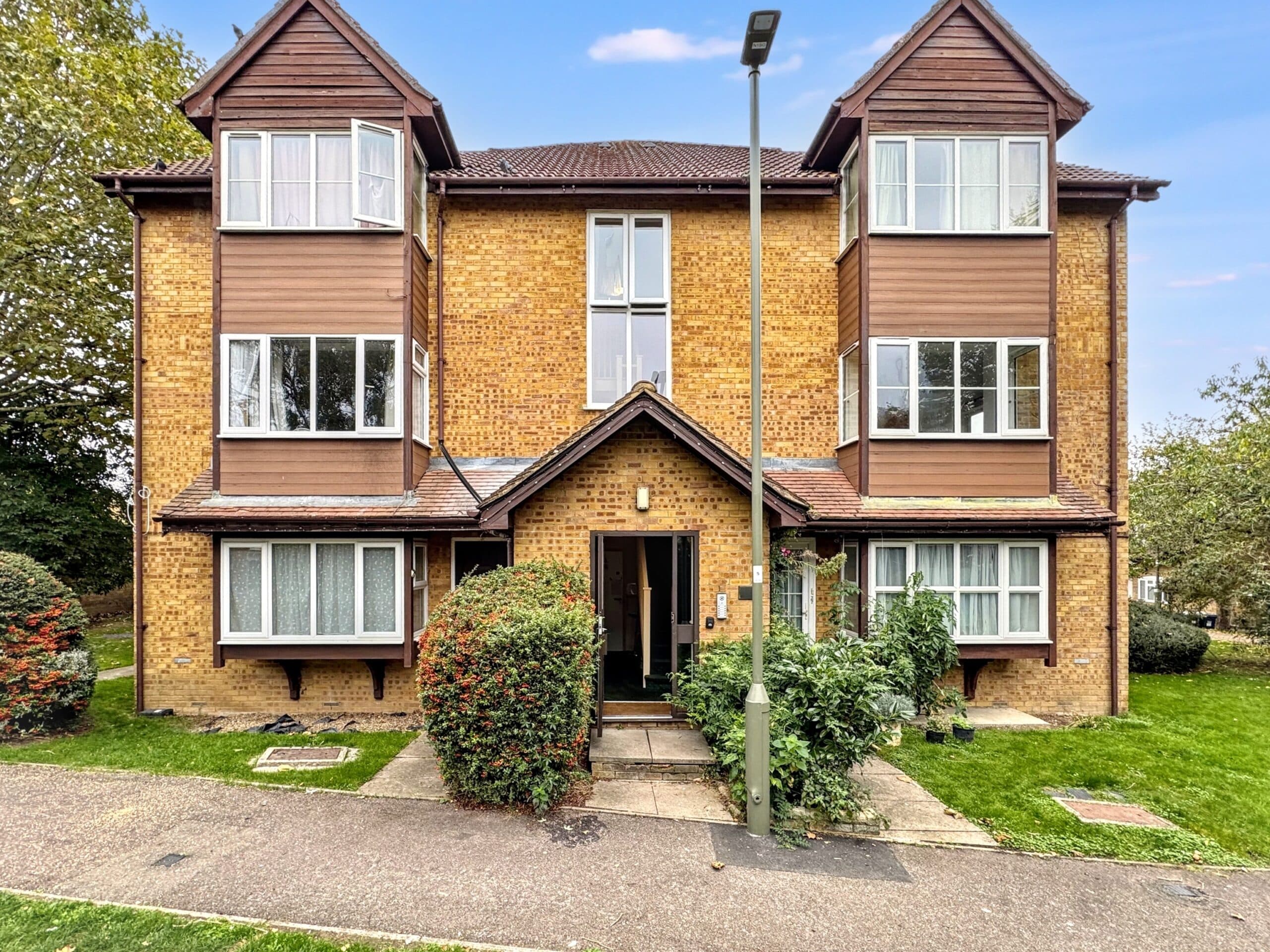 Pendragon Walk, London, NW9
