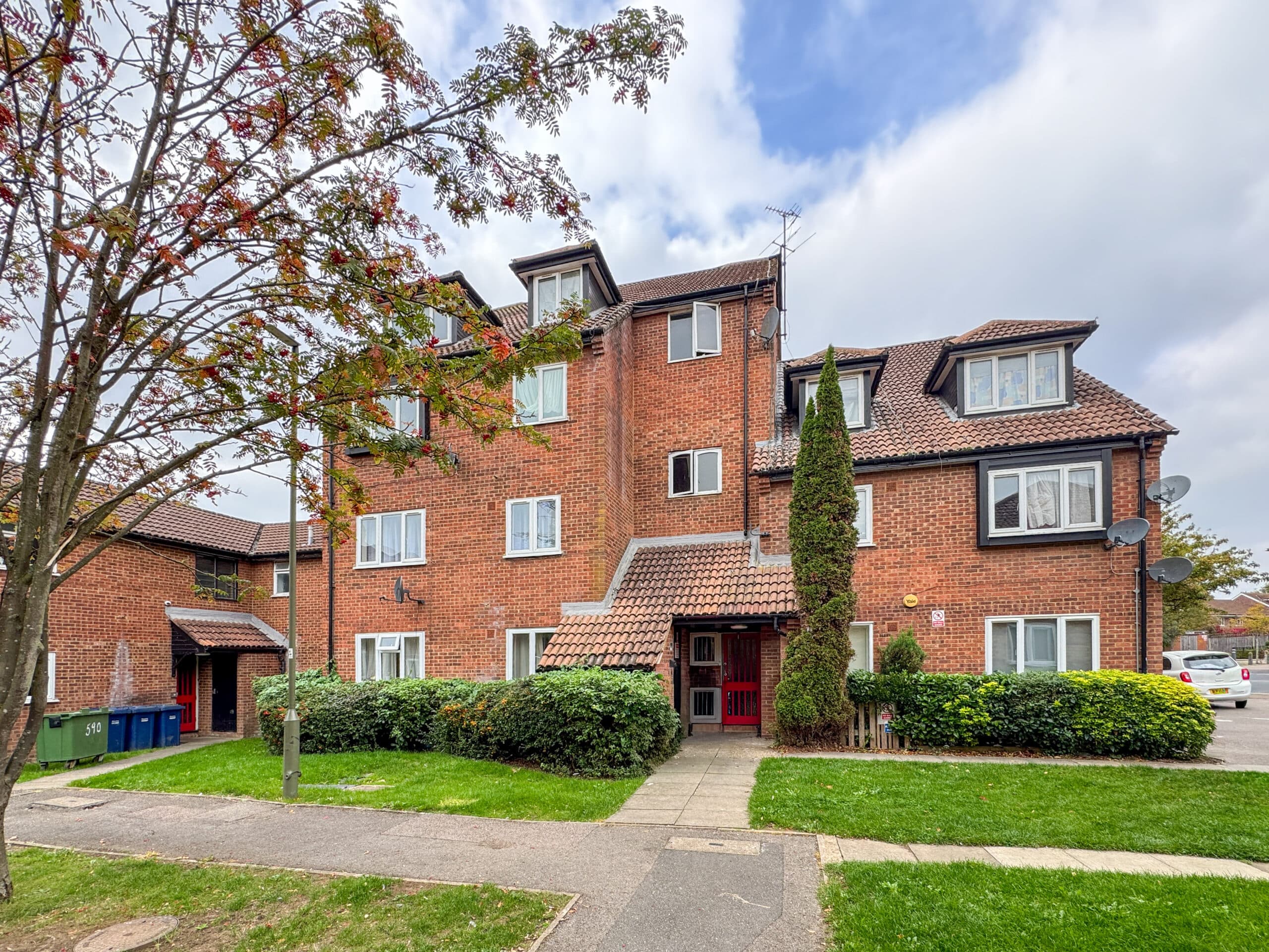 Springwood Crescent, Edgware, HA8