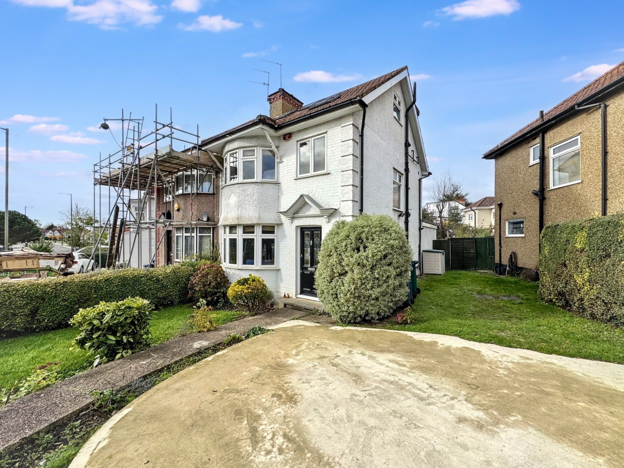 Deans Lane, Edgware, HA8
