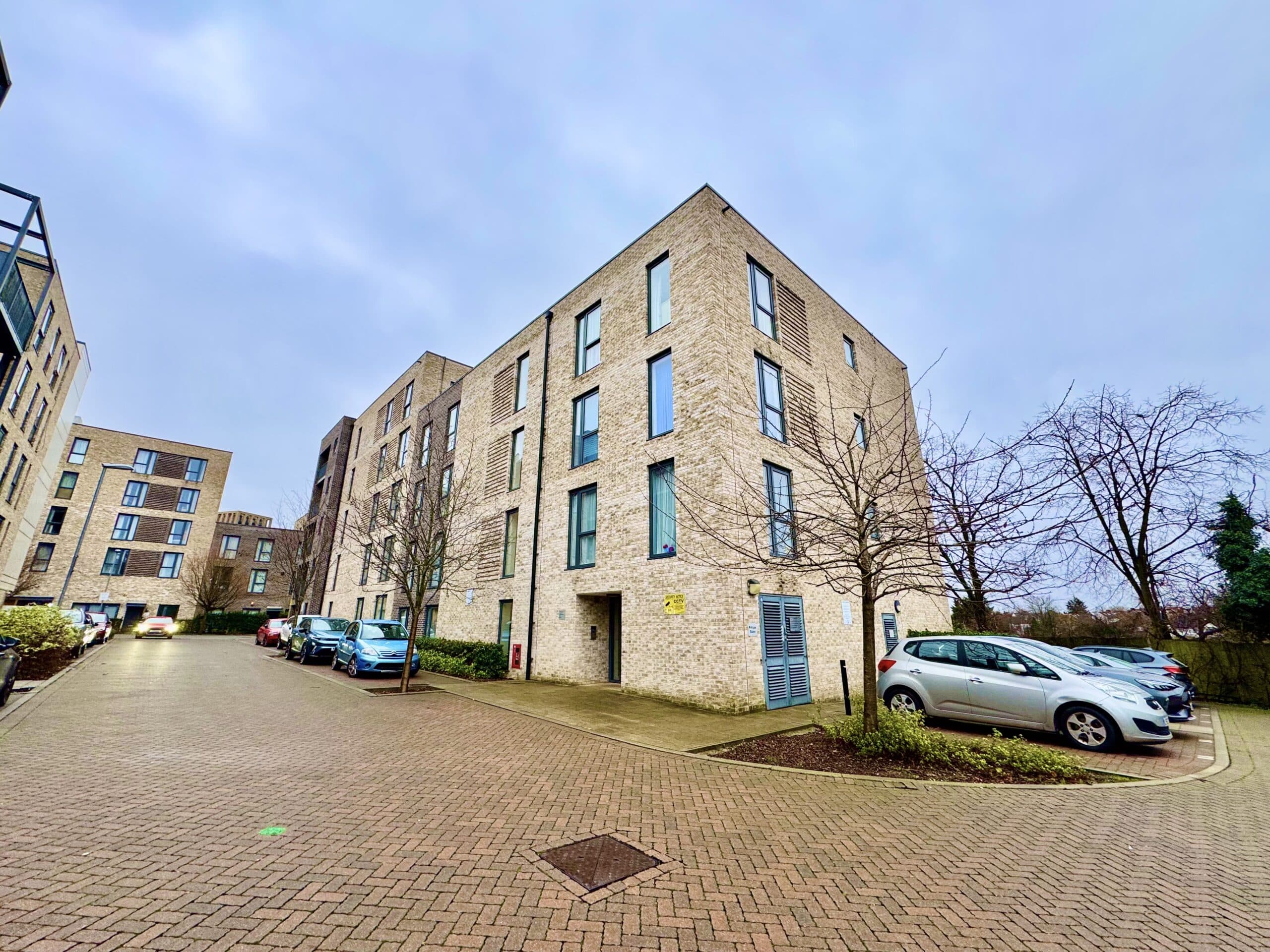 Observer Close, Gazette Court, NW9