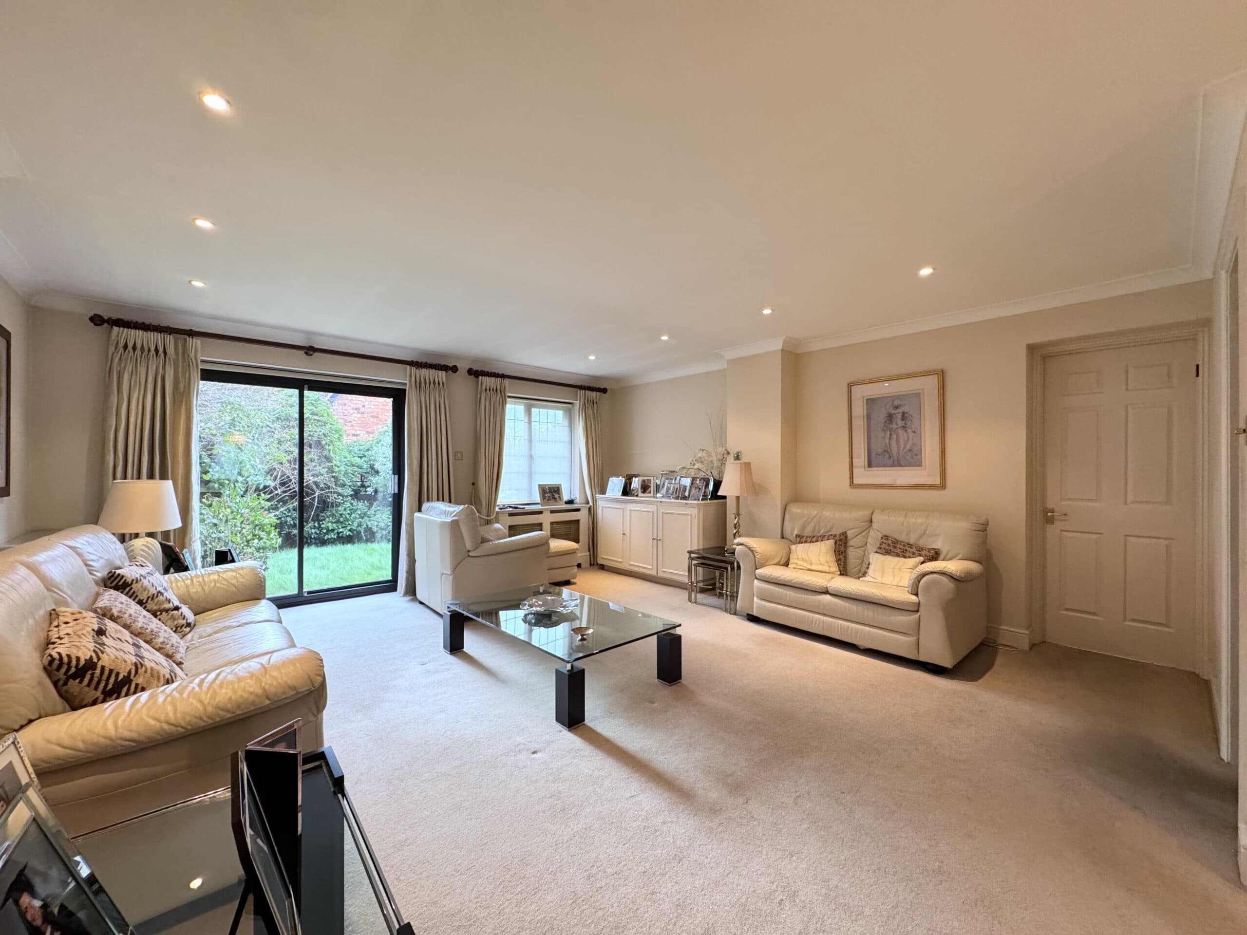 Priory Field Drive, Edgware, HA8