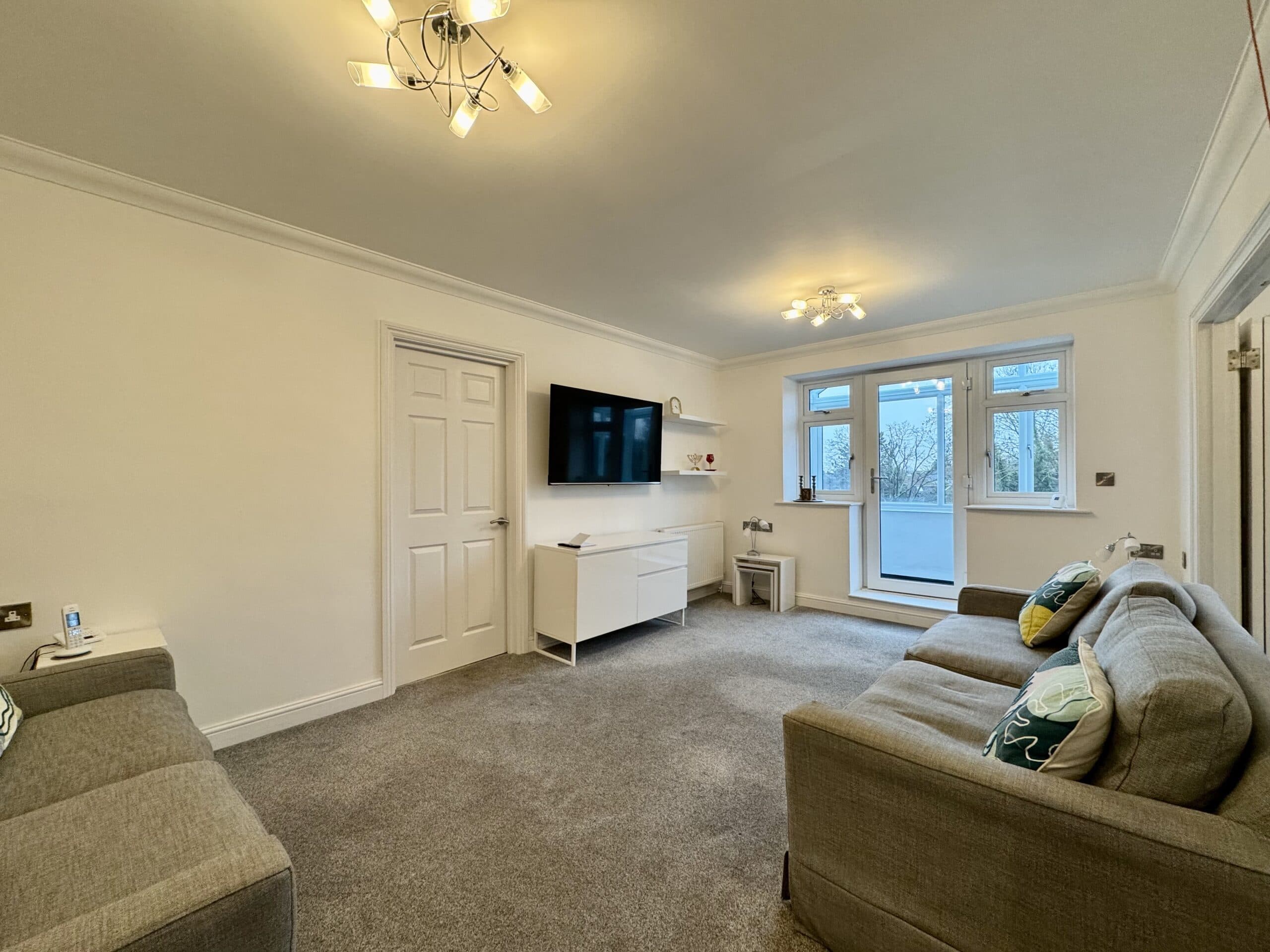 Edgware Way, Eaton Court, HA8