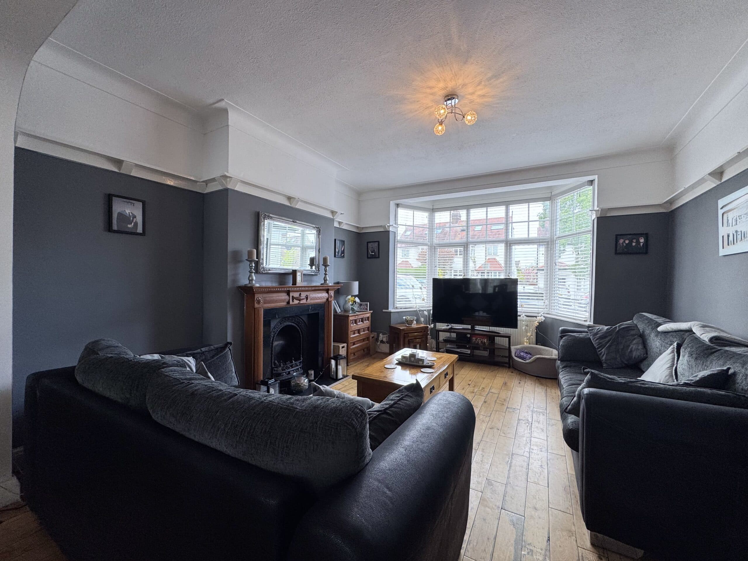 Sefton Avenue, London, NW7