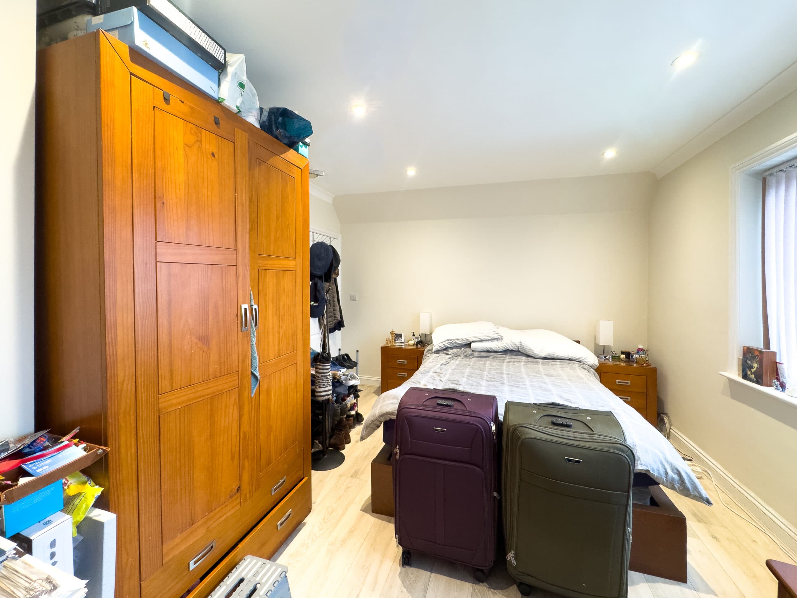 69 Broadfields Avenue, Edgware, HA8