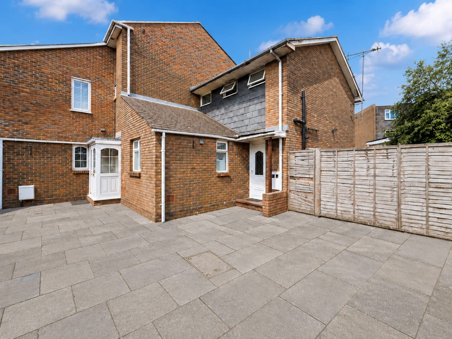 Applewood Close, London, NW2