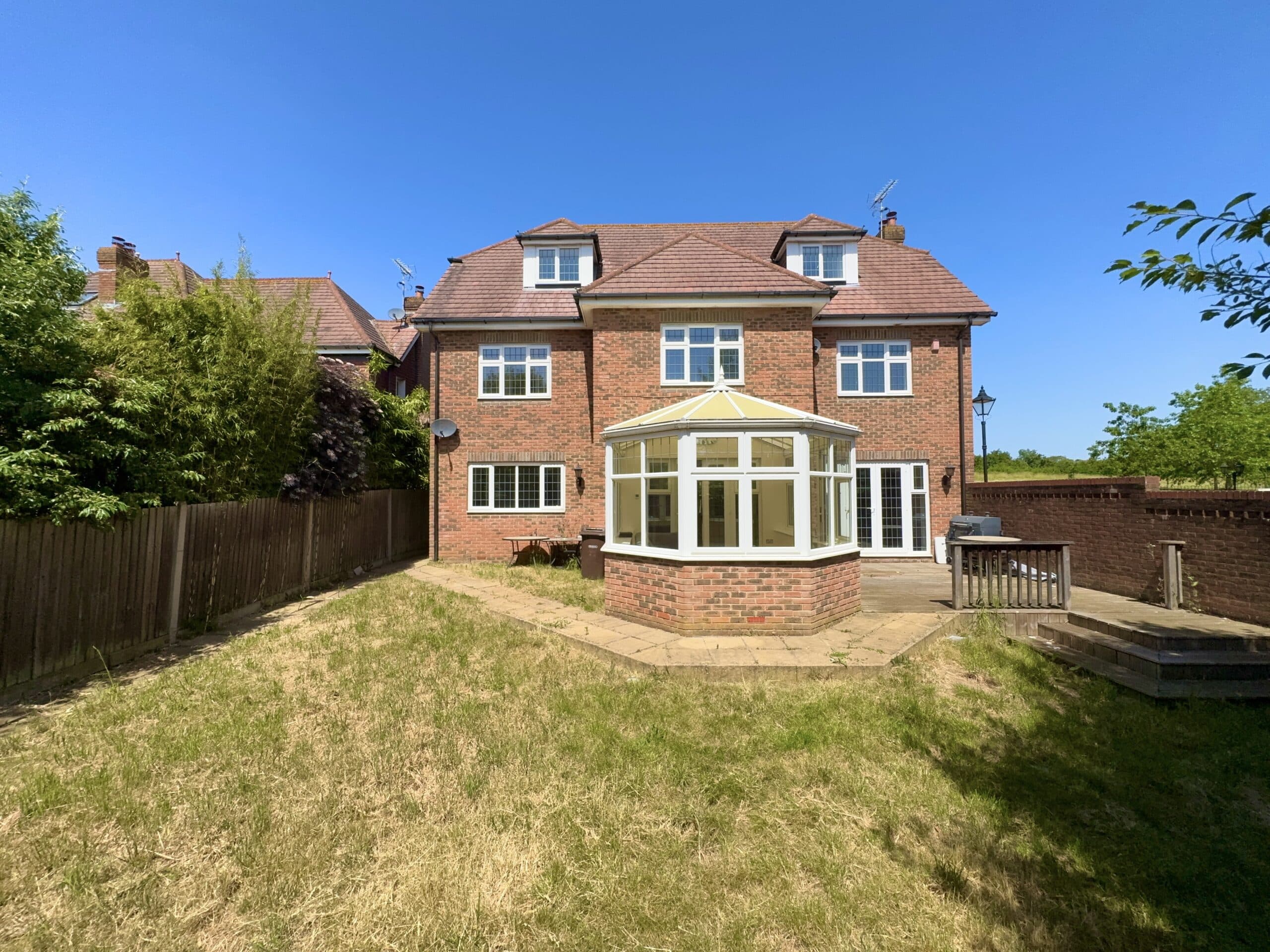 Augustus Close, Stanmore, HA7