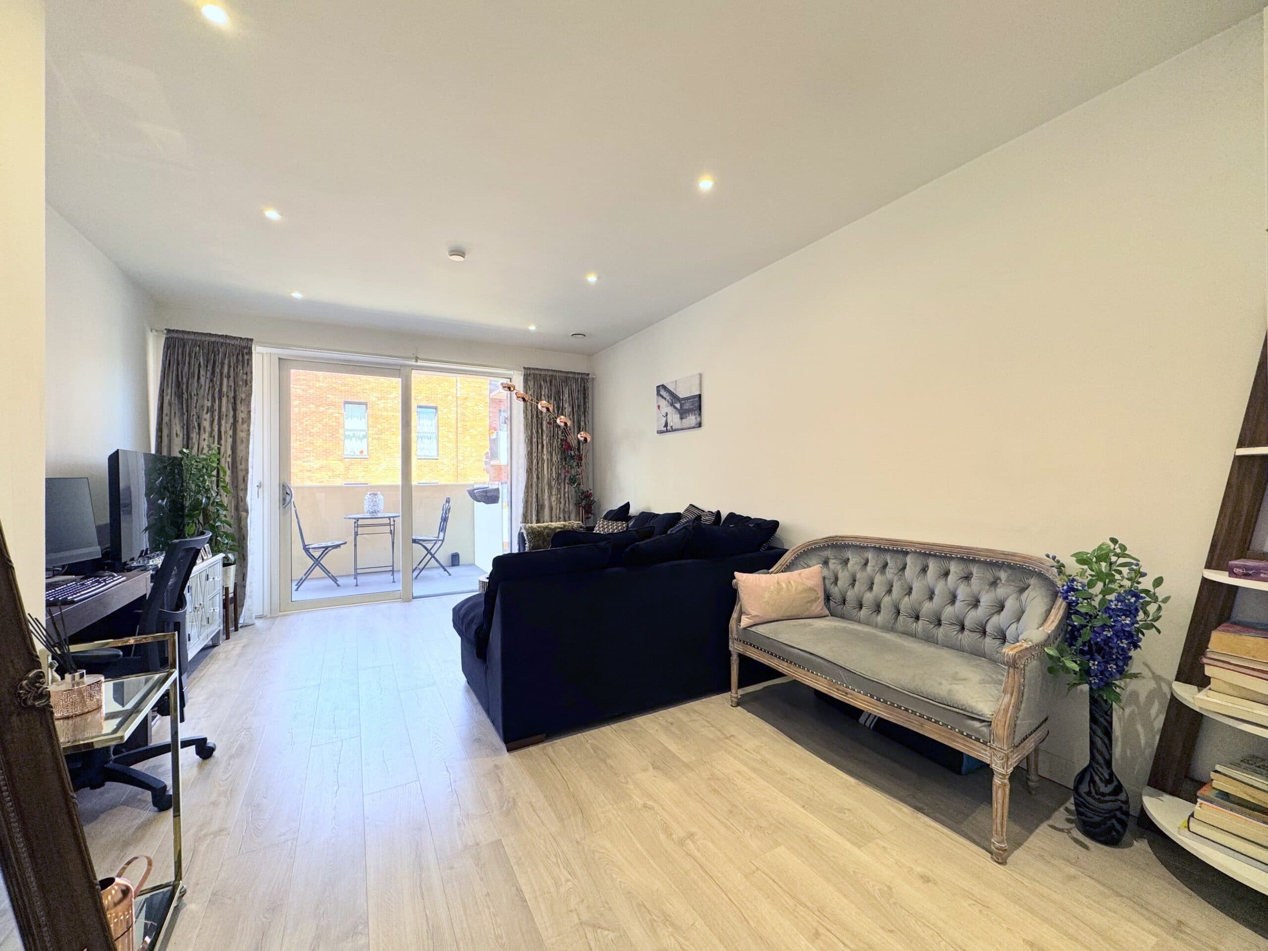 Damsel Walk, Woodlark Apartments, NW9
