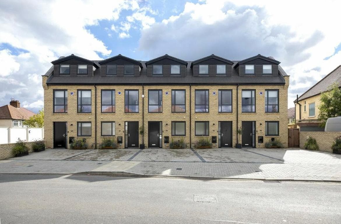 Bacon Lane, Edgware, HA8