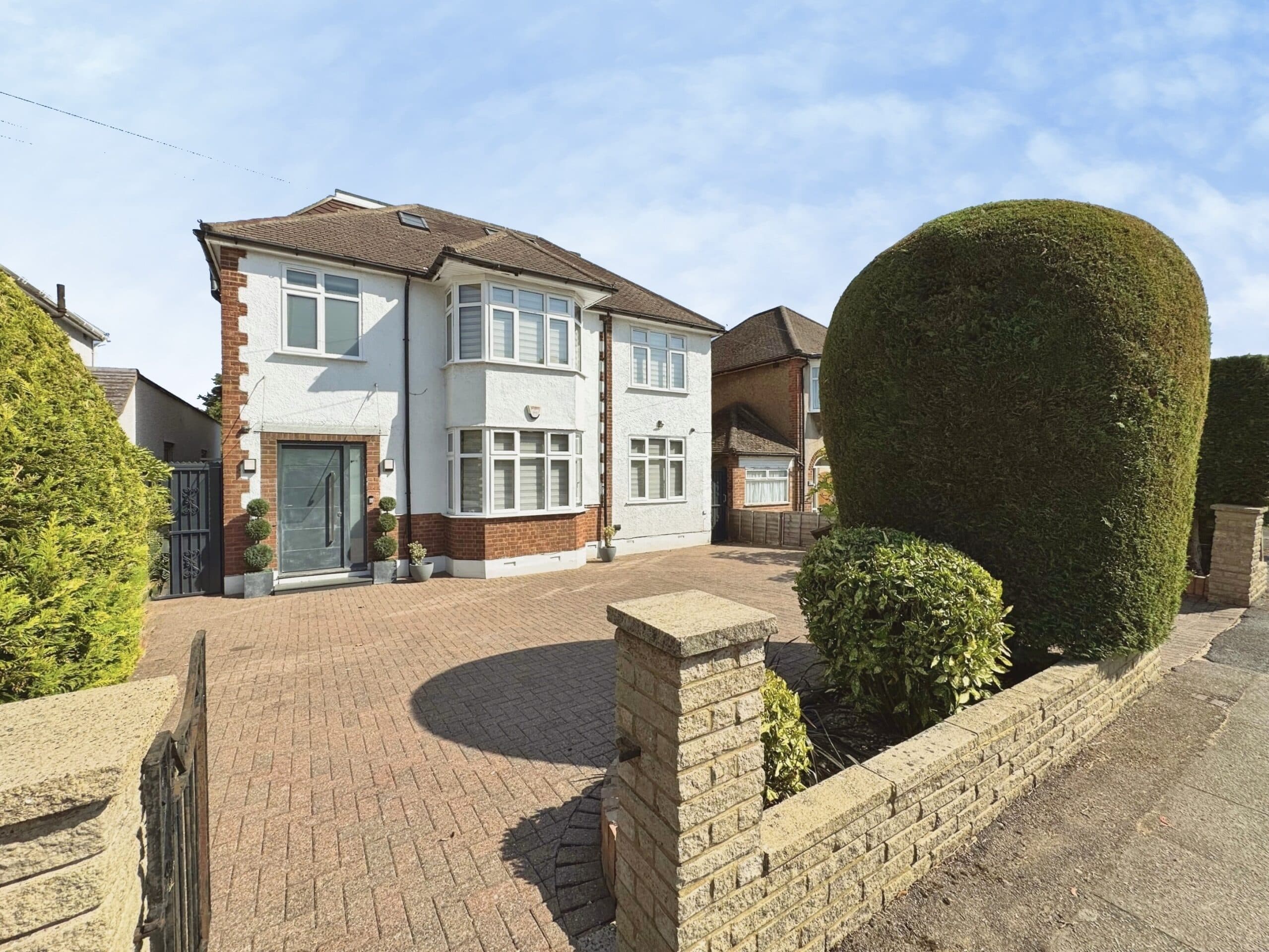 Broadfields Avenue, Edgware, HA8