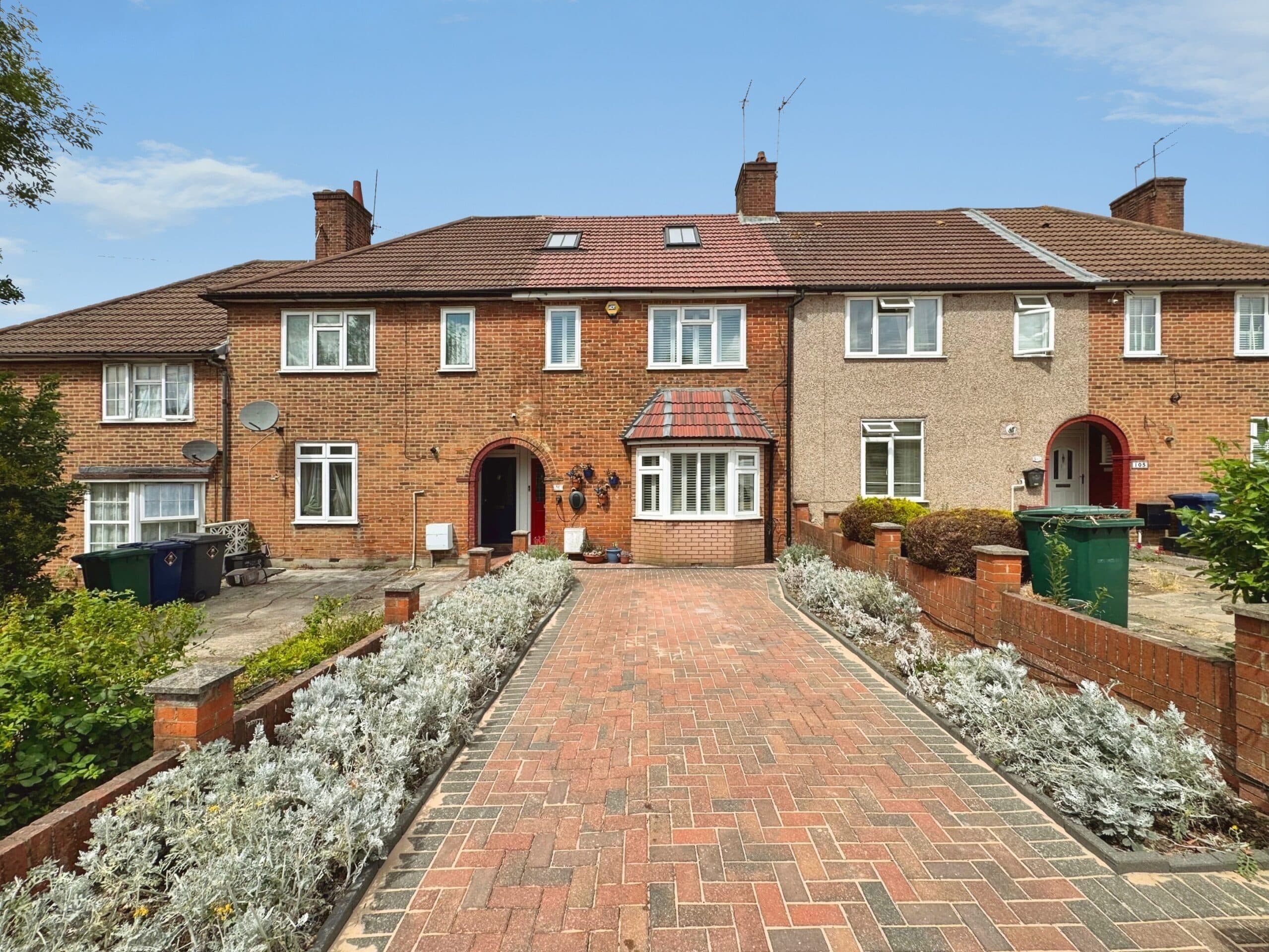 Deansbrook Road, Edgware, HA8