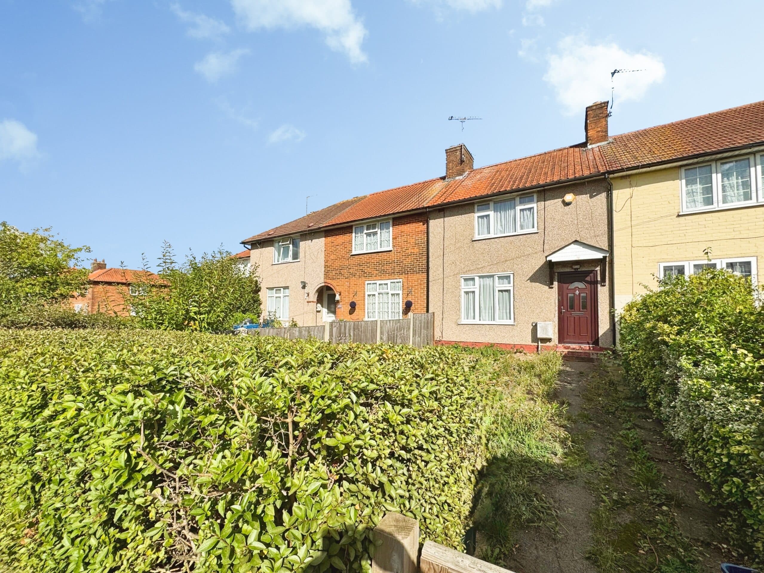 Dean Walk, Edgware, HA8