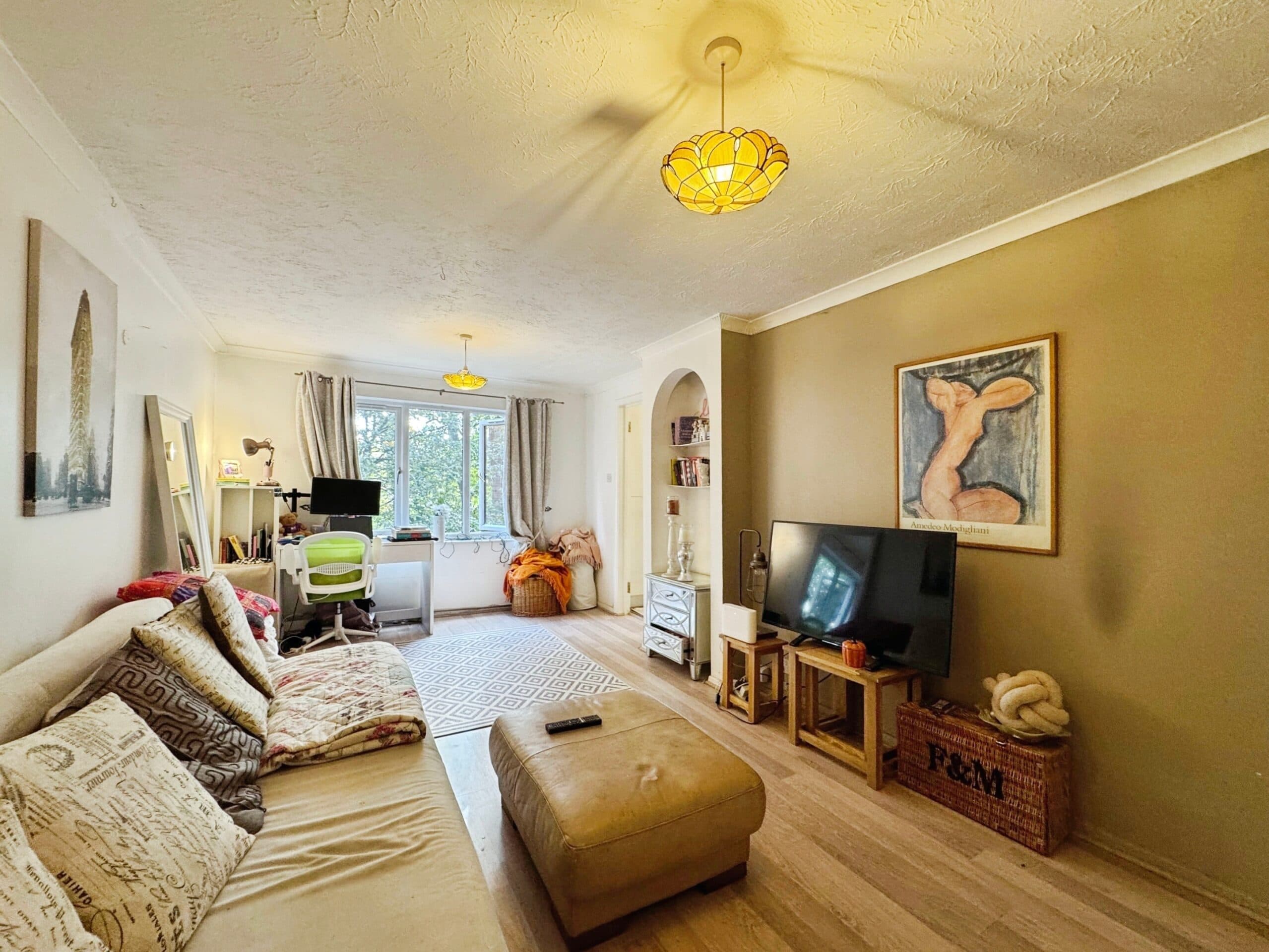 Pavilion Way, Edgware, HA8