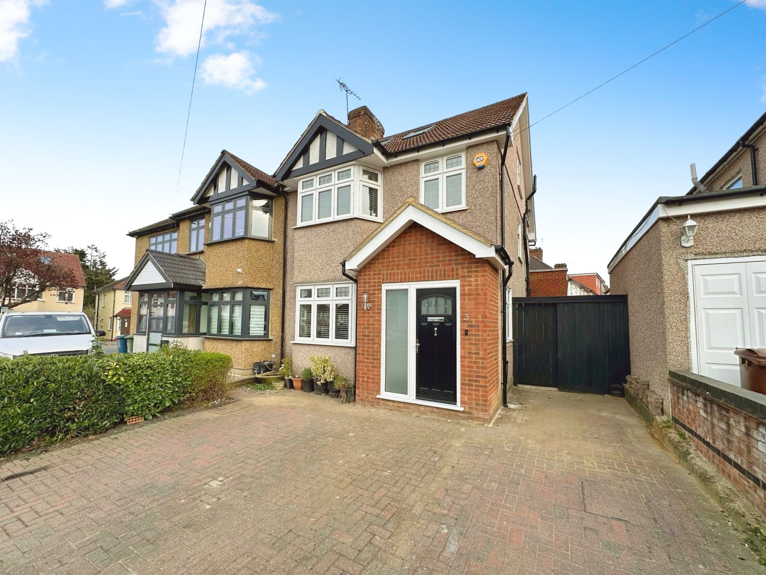 Greencourt Avenue, Edgware, HA8