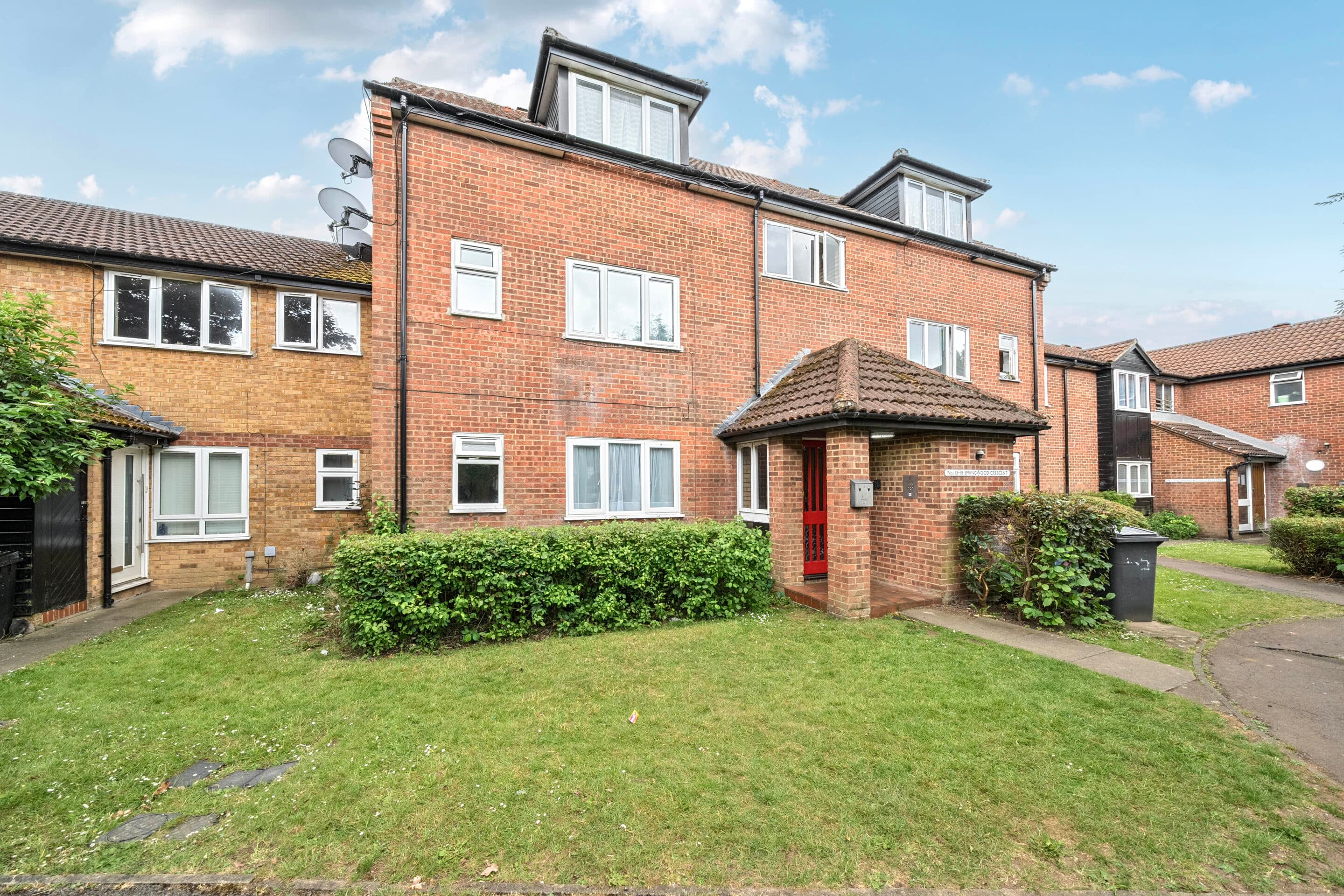 Springwood Crescent, Edgware, HA8