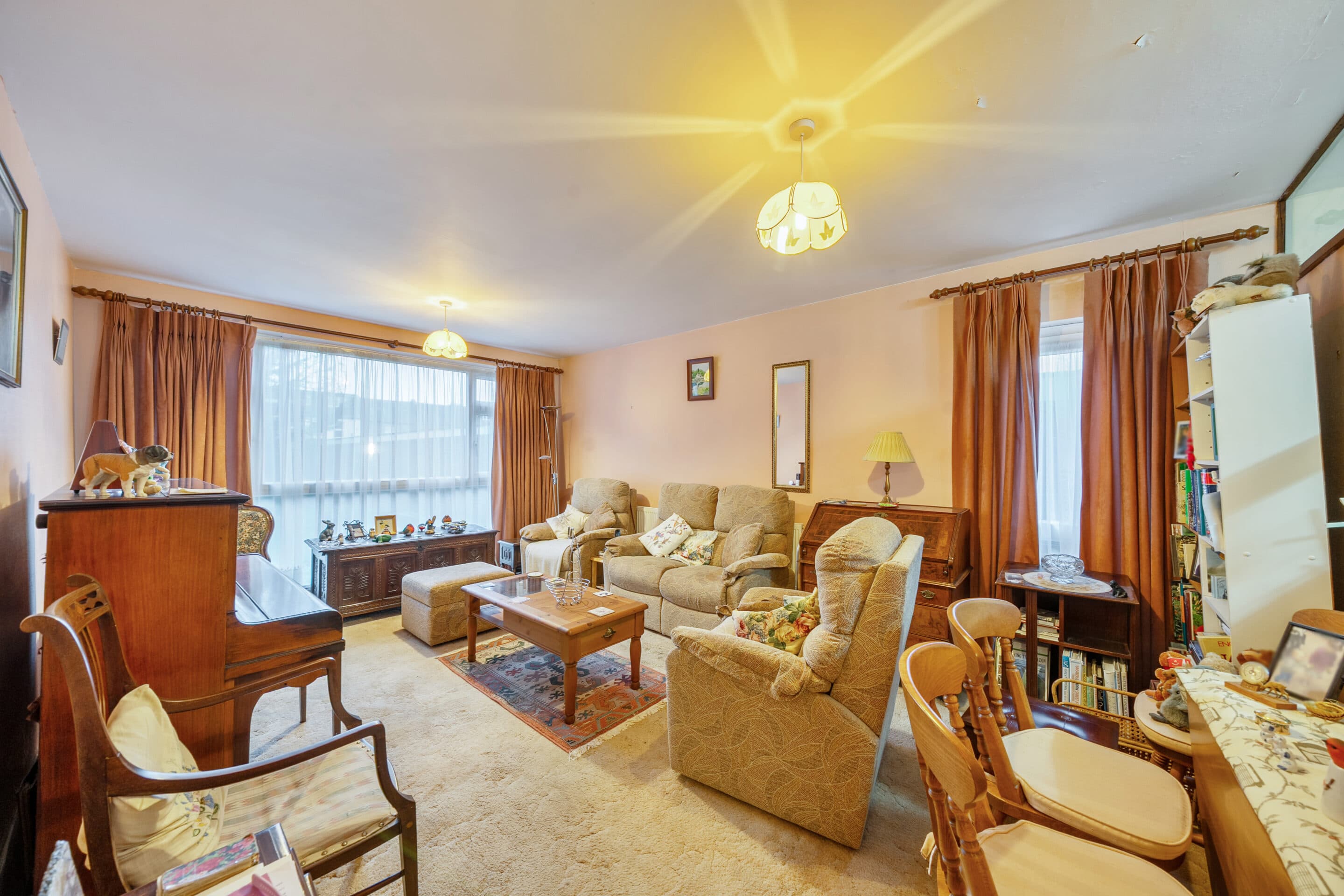 Stratton Close, Edgware, HA8