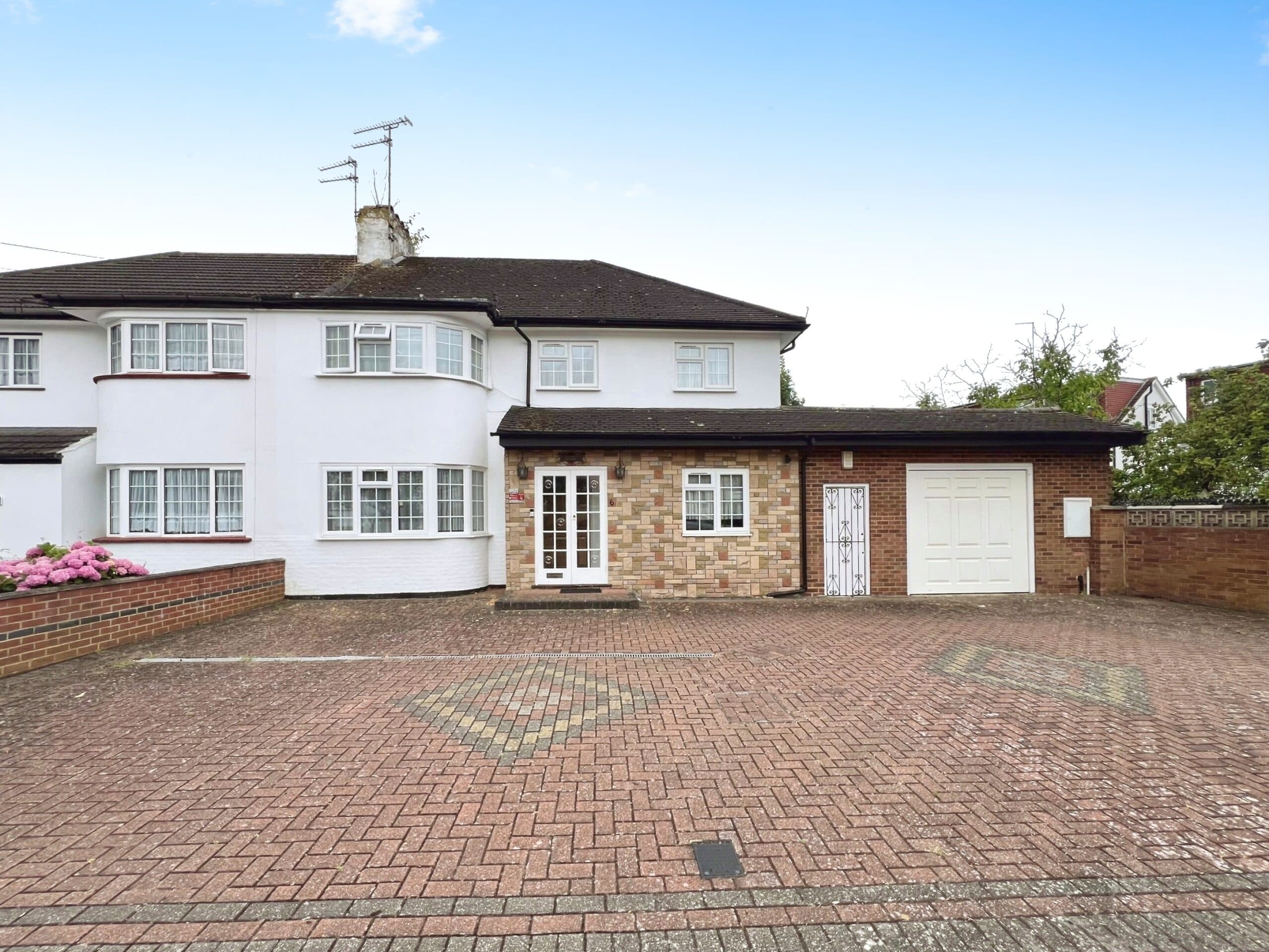 Ridgemont Gardens, Edgware, HA8