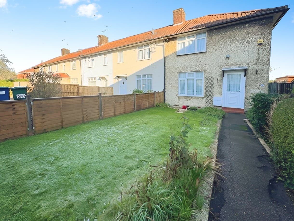 Arundel Gardens, Edgware, HA8