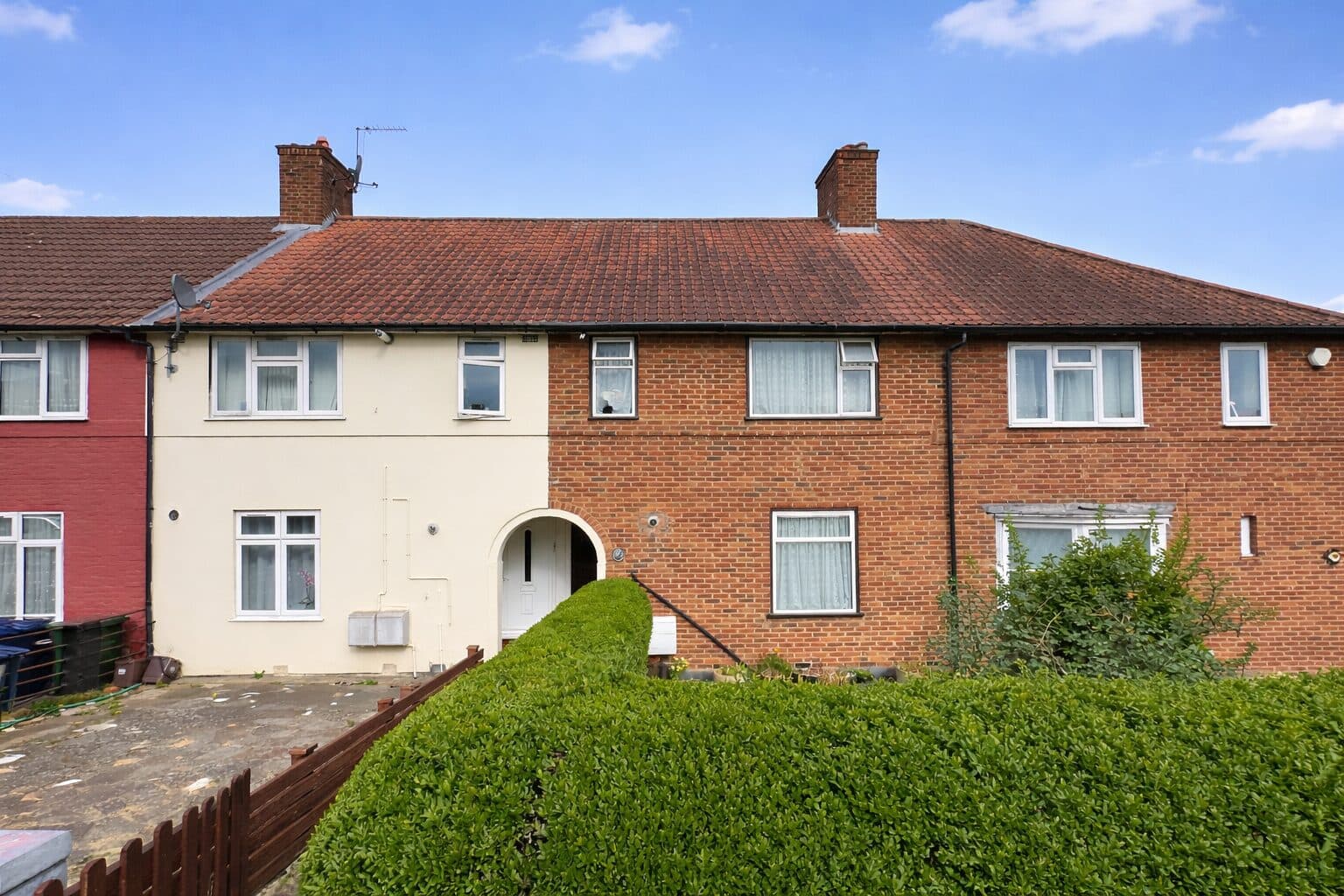 Goldbeaters Grove, Edgware, HA8