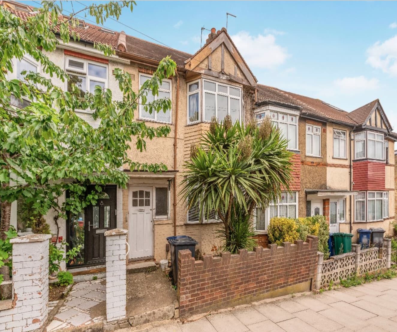 Long Lane, London, N3