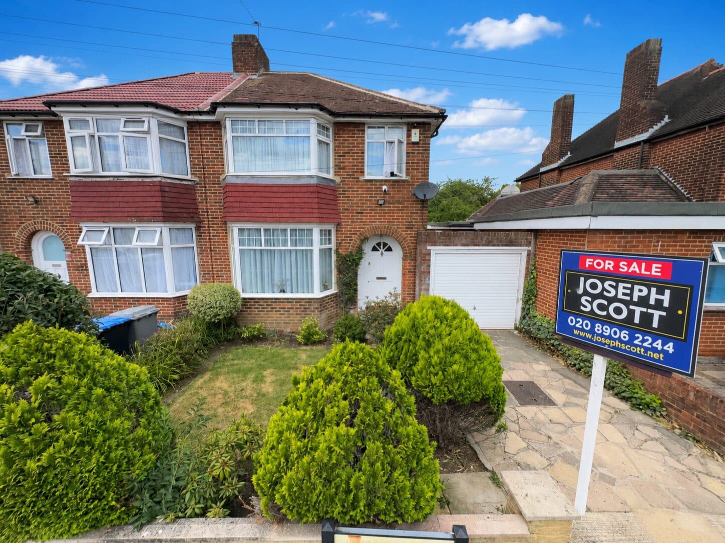 Holyrood Gardens, Edgware, HA8