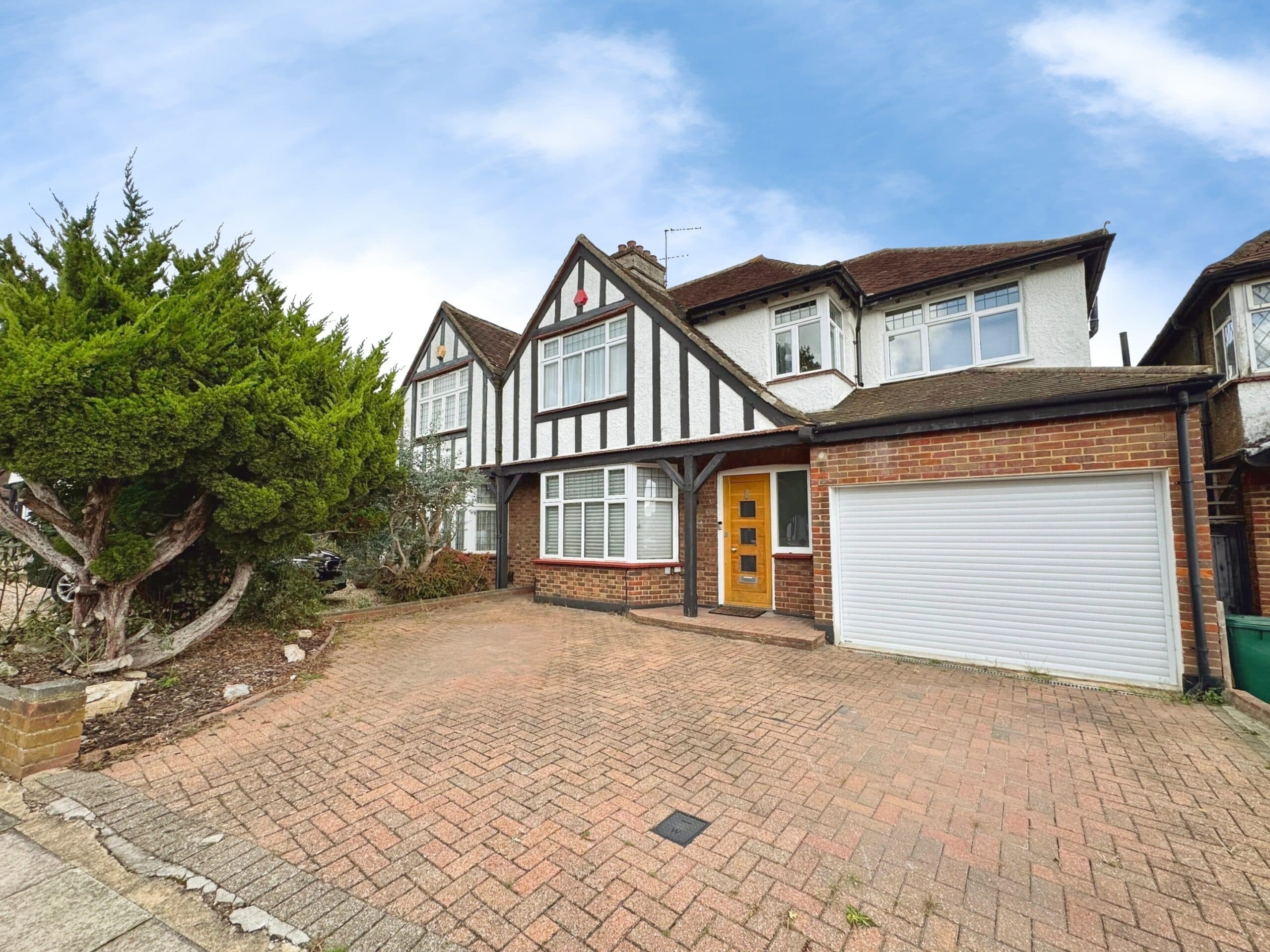 Hillside Gardens, Edgware, HA8